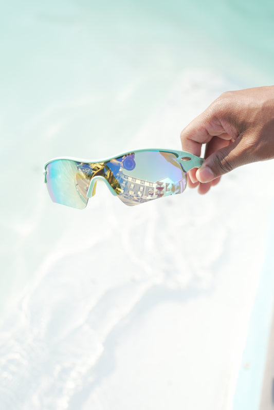 Mint shades